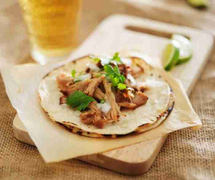 Grilled pork tacos